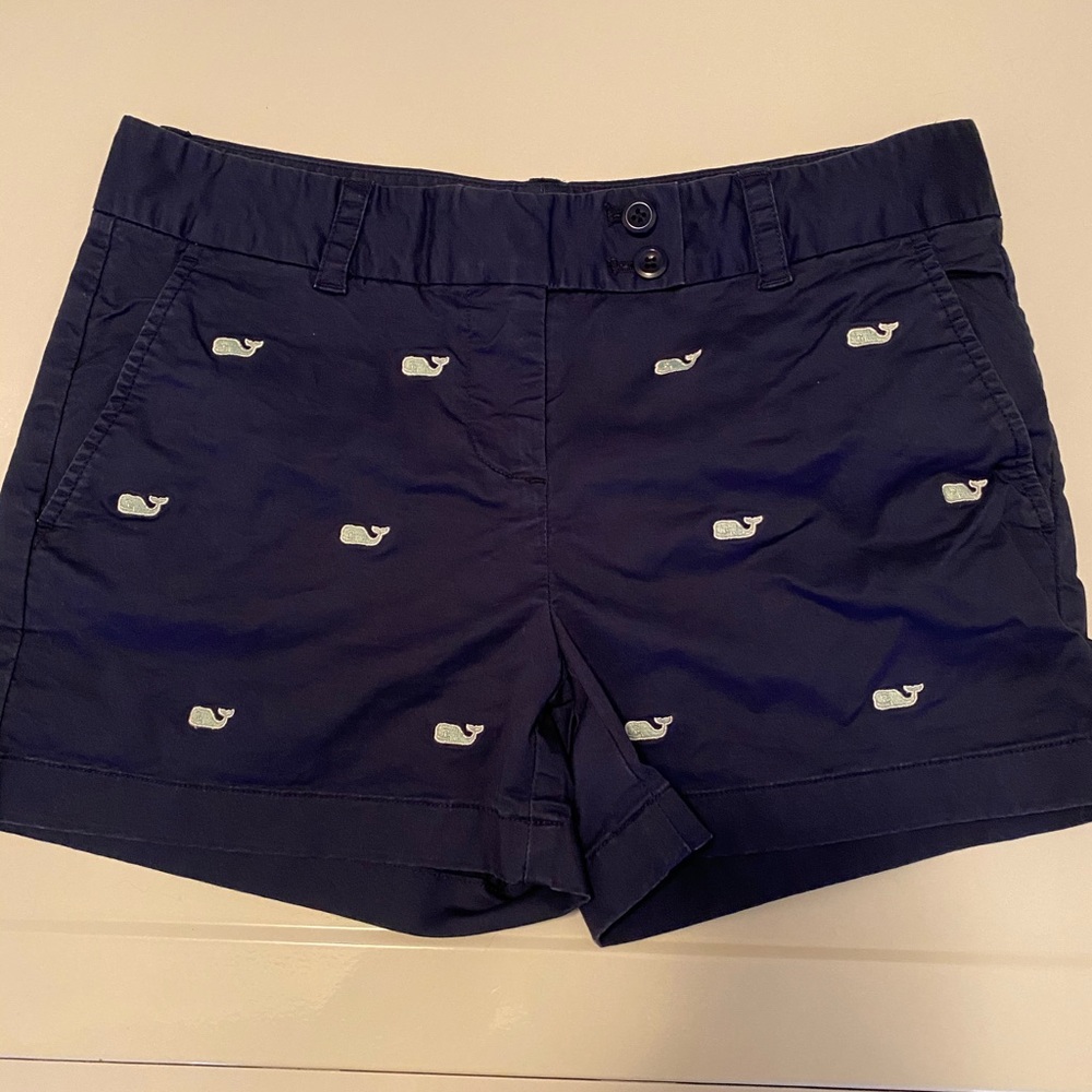 Vineyard Vines whale embroidered shorts worn twice